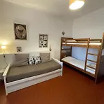 Le Mas, Maison Au Charme Provencale Idealement Situee Entre Et Vignes