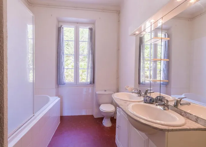 Le Mas, Maison Au Charme Provencale Idealement Situee Entre Et Vignes 度假居 *